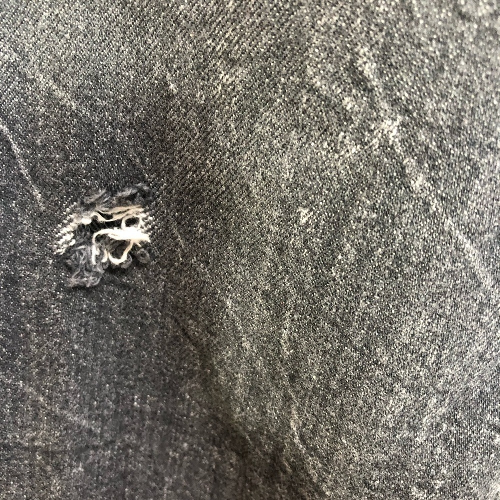 Akademiks Black Jogger Jeans with Elastic Cuffs Distressed - Picture 7 of 7